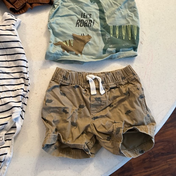 4 boy set for the summer . Size 12 months - Picture 3 of 5